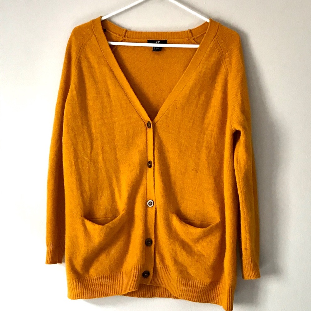 H&M sweater women’s size small